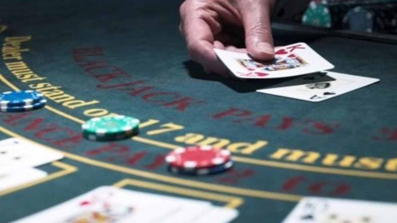 blackjack en ligne avec croupier en direct